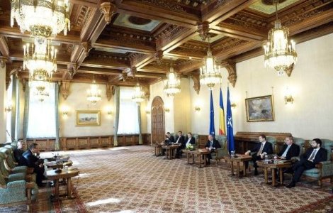 Traian Basescu si Victor Ponta, la prima intalnire din 2013