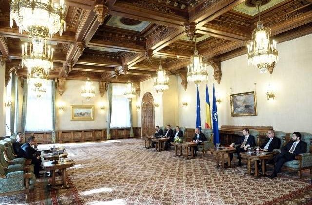 Traian Basescu si Victor Ponta, la prima intalnire din 2013