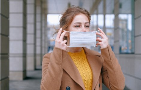 Când ar putea lua sfârșit pandemia de coronavirus în Italia: "Luminița nu e aproape, dar se vede"