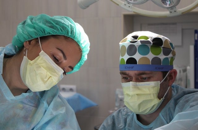 127 de cadre medicale de la Spitalul Judeţean Arad și-au luat concediu medical. Ce motive invocă aceștia