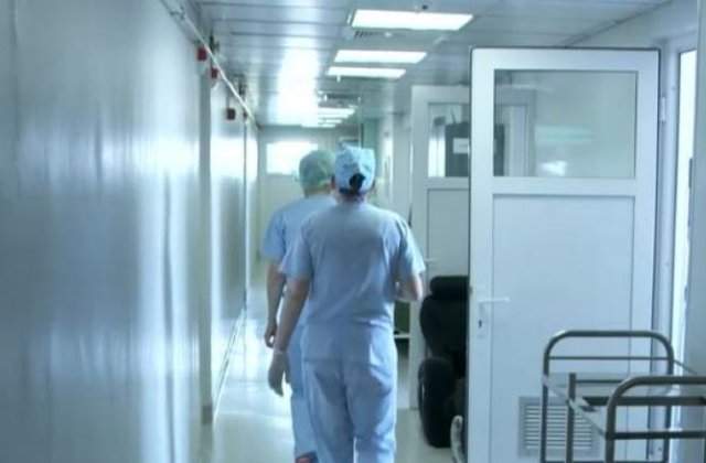 Medicii care demisionează ar putea avea interzis la practicarea meseriei