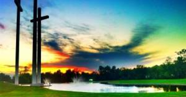 Drobeta Turnu Severin: Peste o mie de persoane s-au imbulzit sa ia apa sfintita