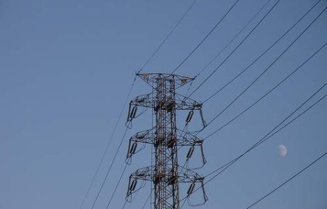 Consumul de electricitate a crescut cu 0,4% in primele 11 luni din 2012