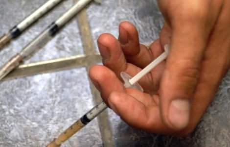 Traficant de droguri, arestat. Ce scrisese pe adeverința pe proprie răspundere