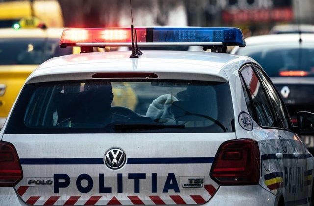 VIDEO A fugit din spital, deși avea coronavirus. Poliția l-a luat cu forța de acasă