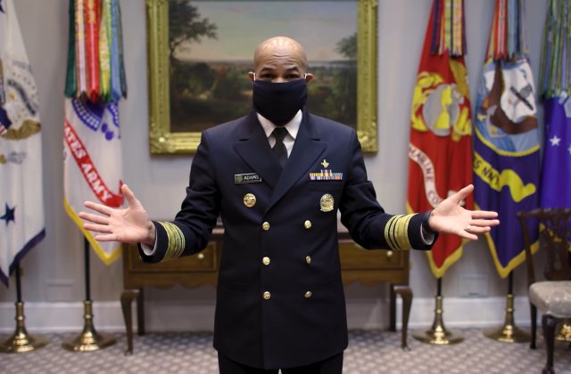 VIDEO Cum să îți faci acasă propria mască împotriva coronavirus