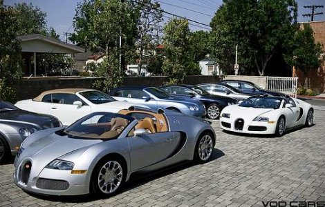 Doi bucuresteni, cercetati pentru furtul a 300 de masini de lux