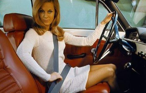 Centura de siguranta in 3 puncte: 50 de ani si peste un milion de vieti salvate!