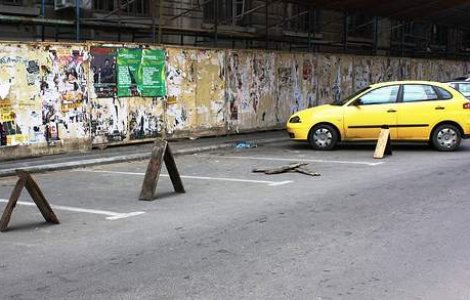 Edilii Capitalei desfiinteaza &#39;piedicile&#39; de ocupare a locurilor de parcare