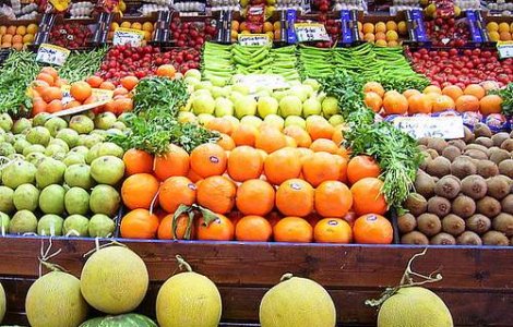 Consumul de fructe si legume reduce riscul aparitiei pietrelor la rinichi