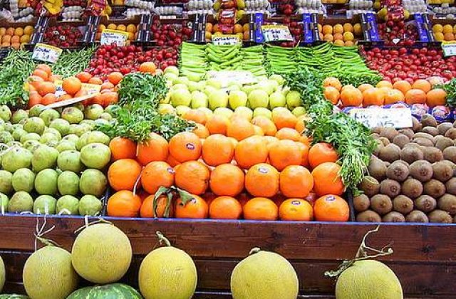 Consumul de fructe si legume reduce riscul aparitiei pietrelor la rinichi