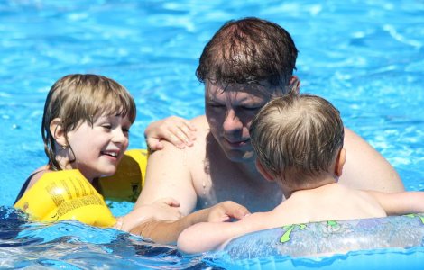 Sportul taie pofta romanilor pentru cheltuieli extravagante