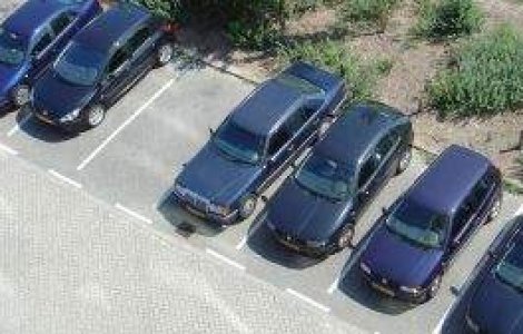 Numarul autoturismelor importate a urcat cu 85% in 2012