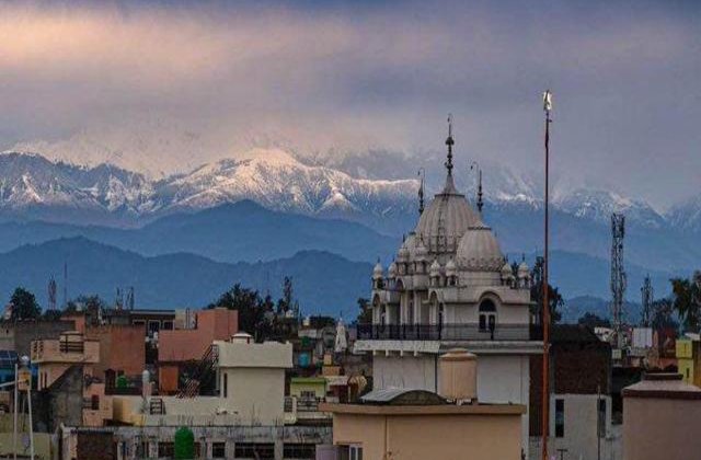 Munții Himalaya, vizibili de la 200 km distanță pentru prima dată în 30 de ani