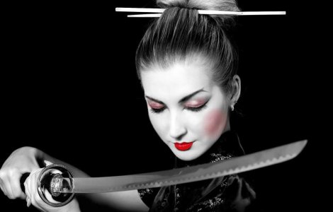 Un nationalist japonez si-a facut harakiri in fata Parlamentului