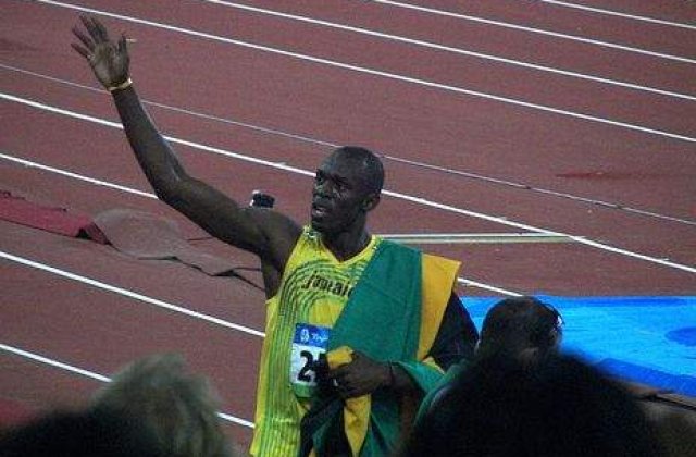 Usain Bolt a spulberat recordul mondial la 100 de metri
