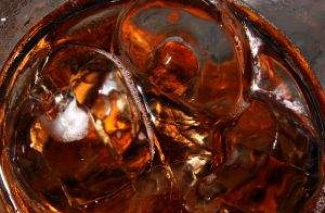 Coca Cola, folosita cu succes in tratarea afectiunilor gastrice