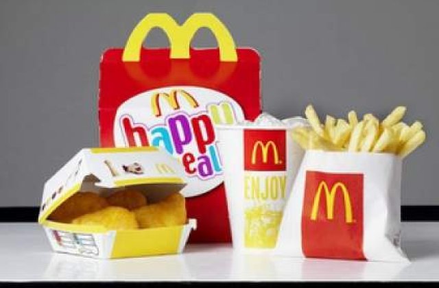McDonald`s RENUNTA la jucariile din meniul Happy Meal