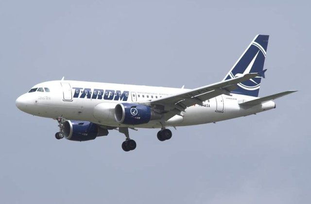 Avion Tarom avariat usor dupa ce a fost lovit de fulger la Istanbul