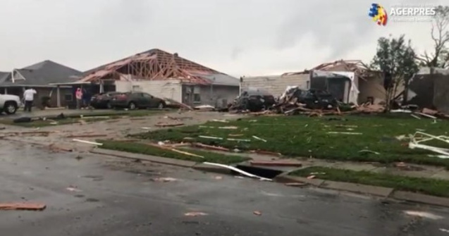 VIDEO Mai multe tornade au făcut ravagii în Mississippi