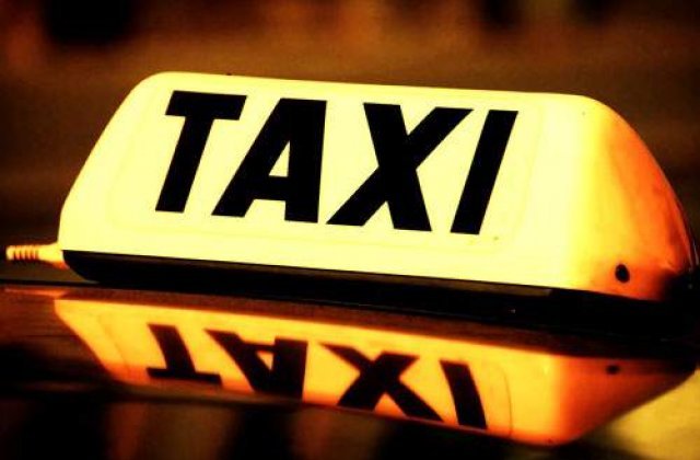 Un taximetrist a fost înjunghiat în gât în timp ce transporta un client