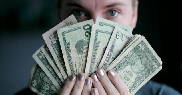 FOTO Lăcomia și egoismul, doi viruși mai periculoși decât COVID-19