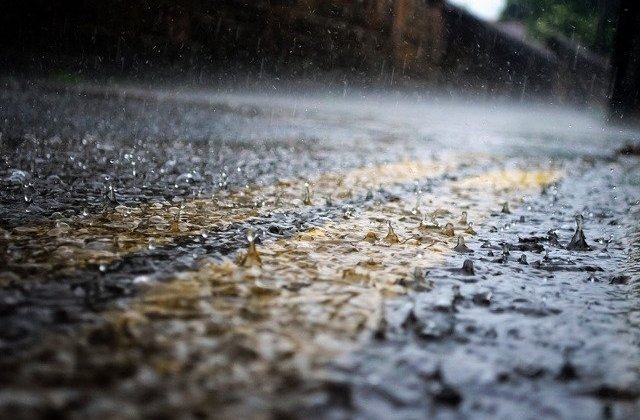 Cod GALBEN de vreme rea: urmează două zile de ploi, ninsori și v&acirc;nt puternic