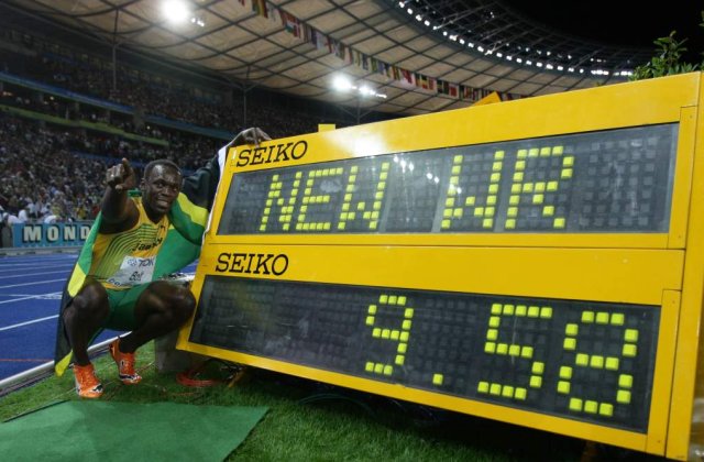 (P) "Fulgerul" Bolt loveste din nou daramandu-si propriul record in cadrul Campionatelor Mondiale de Atletism de la Berlin