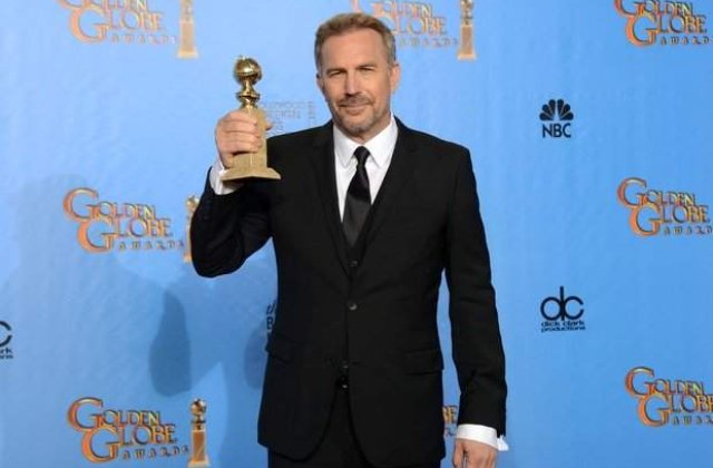 [VIDEO] Kevin Costner, la gala Globul de Aur 2013: Le multumesc oamenilor din Romania