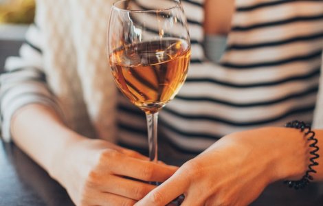 OMS: Consumul de alcool nu previne și nici nu tratează infectarea cu noul coronavirus