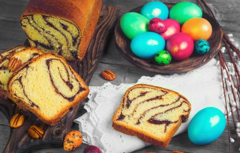 Cozonacul cu lapte - de evitat. De ce nu e bine să le mănânci împreună