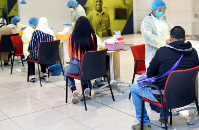 Compania aeriană care testează de COVID-19 toți pasagerii înainte de îmbarcare - testele sunt gata în doar 10 minute