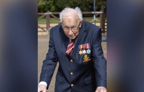 Are 99 de ani și a reușit să strângă 23 milioane de dolari pentru medici