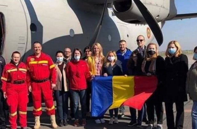 Medicii români trimiși în italia au transmis un mesaj tuturor românilor: „Viața începe acolo unde frica se termină”