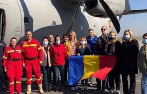 Medicii români trimiși în italia au transmis un mesaj tuturor românilor: „Viața începe acolo unde frica se termină”