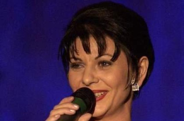 Elena Carstea a scapat de operatie