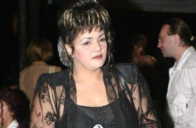 Cornelia Catanga, mireasa la 51 de ani