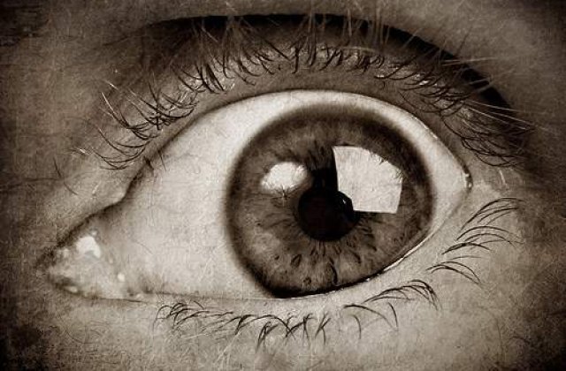 Obsedat de curatenie, dupa un transplant de cornee