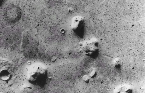  Top  Universul ne priveste: 10 chipuri descoperite in spatiu