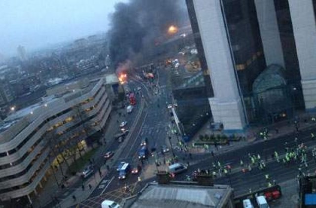 [VIDEO] Un elicopter s-a prabusit in centrul Londrei