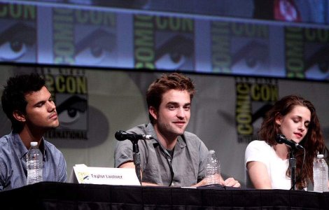 Robert Pattinson s-a despartit din nou de Kristen Stewart
