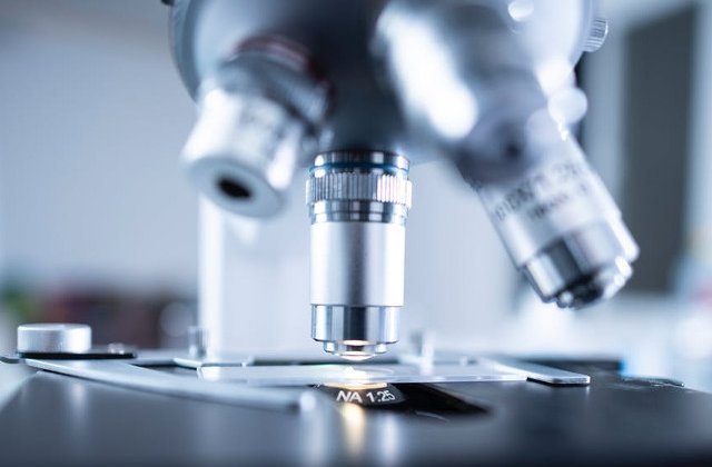 FOTO Oamenii de știință arată că limba umană reprezintă un întreg ecosistem de bacterii