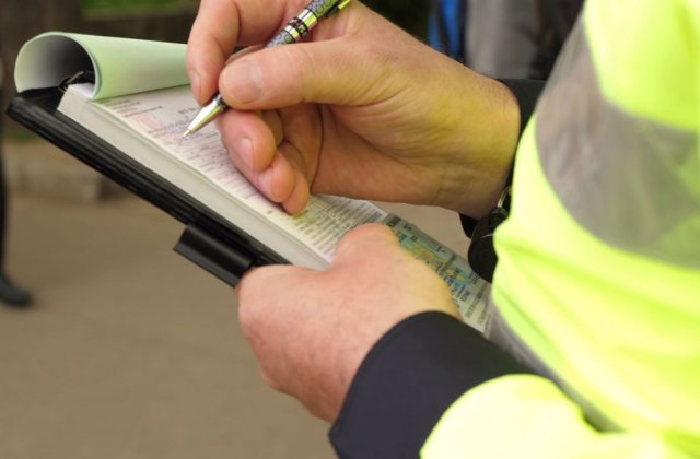 Avocatul Poporului: Poliția amendează românii în mod ilegal, abuziv și netemeinic