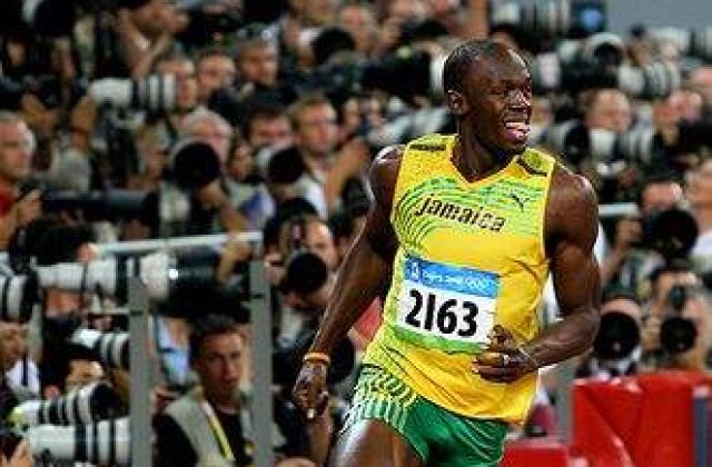Usain Bolt a doborat recordul mondial si in proba de 200 de metri