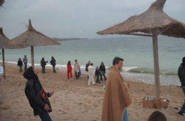 Reteta unei nopti in Vama Veche: sex, alcool si droguri