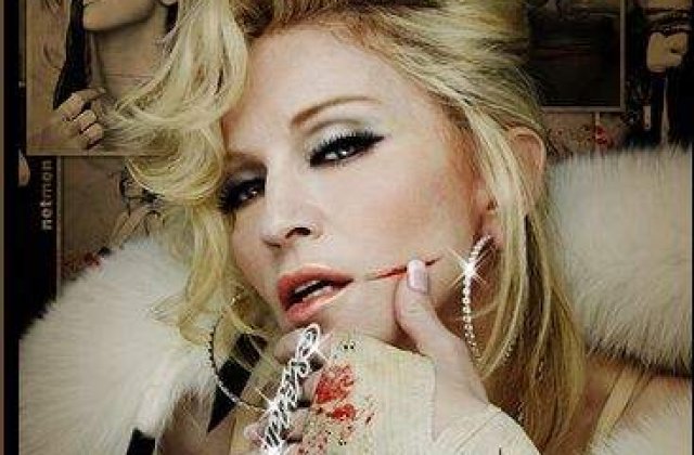 Madonna vazuta de la balcon!