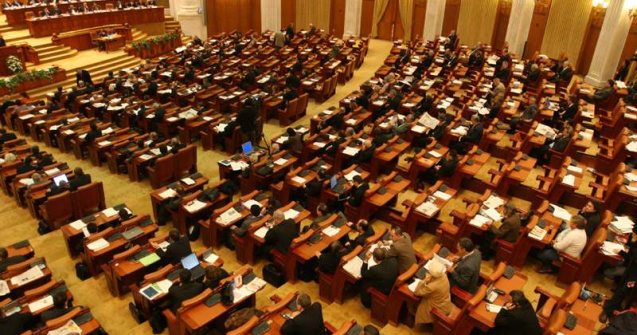 Cine sunt cei patru deputati care au solicitat asigurarea cazarii, desi detin imobile in Capitala