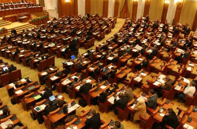 Cine sunt cei patru deputati care au solicitat asigurarea cazarii, desi detin imobile in Capitala