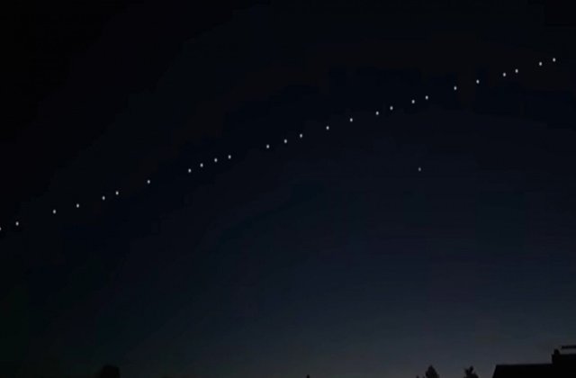 VIDEO Sateliți Starlink, lansați de SpaceX, vizibili de pe cerul României