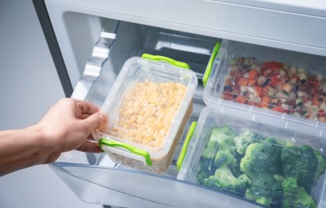 Cum ții alimentele proaspete mai mult timp: 4 sfaturi la îndemână